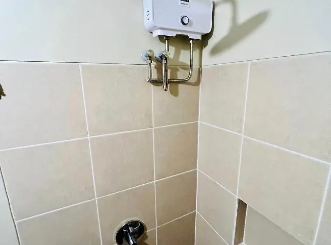 Affordable Staycation In Paranaque Guest house